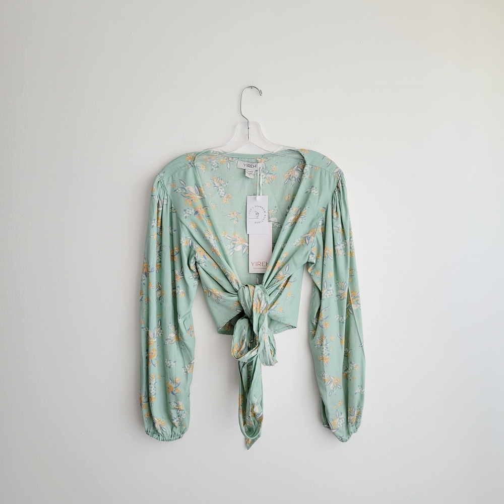 NWT Yireh Zoe Floral Sage Wrap Long Sleeve Crop Summer Top